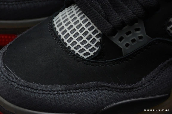 CV9388-001 x O-W 4 Air CV9388-001 “Bred” Jordan 0321